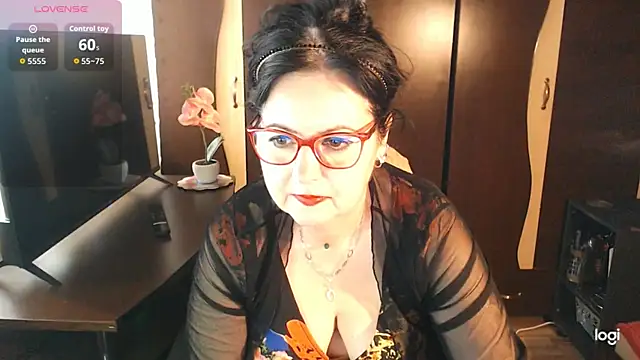 Snapshot of exiMIlf chatting on April 2026 12:28:01 PM exiMIlf online show from April 2026 12:28:01 PM