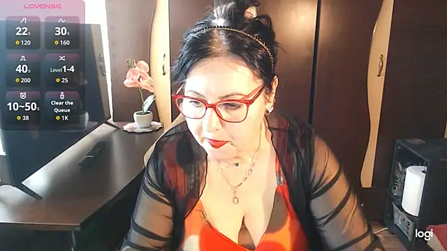 Snapshot of exiMIlf chatting on April 2026 10:45:02 AM exiMIlf online show from April 2026 10:45:02 AM