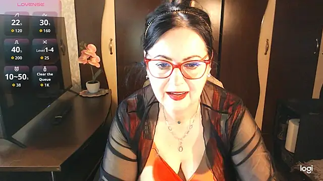 Snapshot of exiMIlf chatting on April 2026 11:15:02 AM exiMIlf online show from April 2026 11:15:02 AM