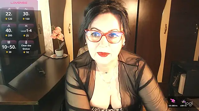 Snapshot of exiMIlf chatting on April 2026 03:06:01 PM exiMIlf online show from April 2026 03:06:01 PM