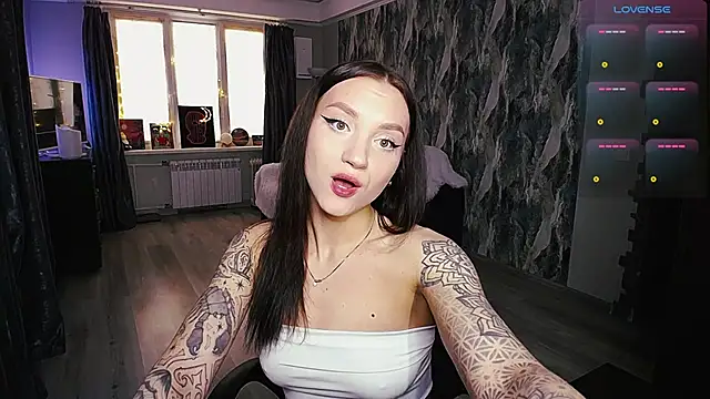 Snapshot of comeherehoney chatting on February 2026 10:15:02 AM comeherehoney online show from February 2026 10:15:02 AM