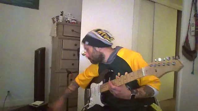 Snapshot of TheDaddio03 chatting on February 2026 04:13:02 AM TheDaddio03 online show from February 2026 04:13:02 AM