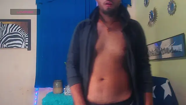 Snapshot of SamiQadir chatting on March 2026 05:29:01 PM SamiQadir online show from March 2026 05:29:01 PM