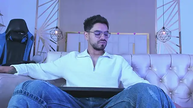 Snapshot of HotPulse_vc chatting on February 2026 12:39:02 PM HotPulse vc online show from February 2026 12:39:02 PM