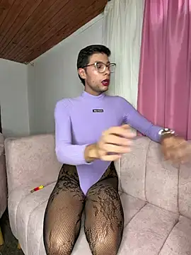 Miissy  online show from May 2026 09:21:01 PM