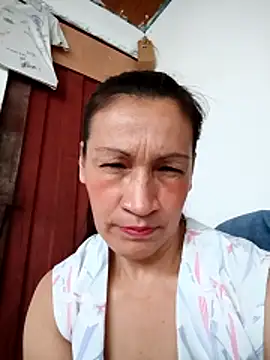 Snapshot of Layla_Zaid chatting on February 2026 01:54:02 PM Layla Zaid online show from February 2026 01:54:02 PM