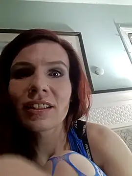 Royalbarbie25 online show from February 2026 11:39:01 PM