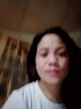 Snapshot of molly-xx chatting on February 2026 10:41:02 PM molly-xx online show from February 2026 10:41:02 PM