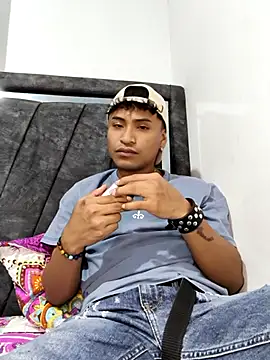 Emadridr online show from February 2026 06:03:01 AM