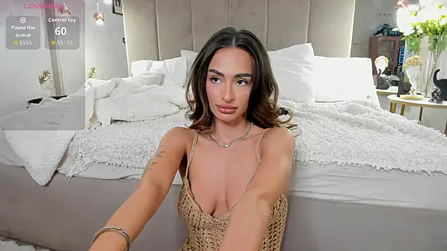 EvaK  online show from March 2026 05:12:02 AM