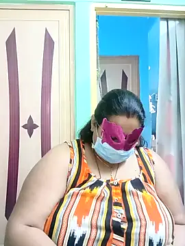 Snapshot of 02Roshni chatting on February 2026 03:07:02 AM 02Roshni online show from February 2026 03:07:02 AM