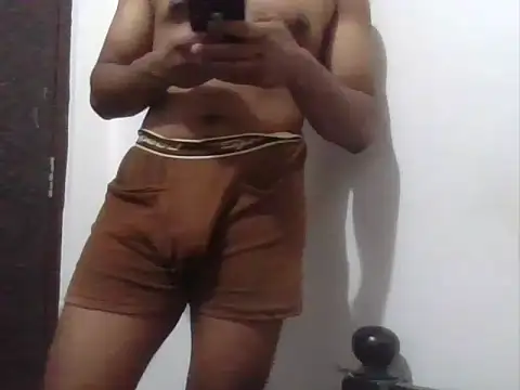 muscledad111 online show from May 2026 07:09:01 PM