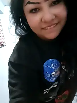 Snapshot of MadelynSmit_ chatting on February 2026 12:07:01 AM MadelynSmit online show from February 2026 12:07:01 AM