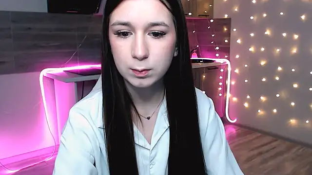 Snapshot of miaharrington chatting on February 2026 07:14:02 PM miaharrington online show from February 2026 07:14:02 PM