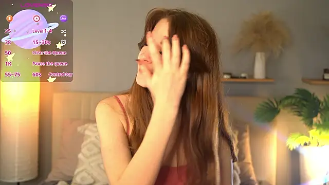 Jenniferr  online show from February 2026 03:13:02 PM