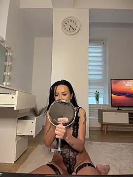 Katty Pery online show from March 2026 04:23:01 PM