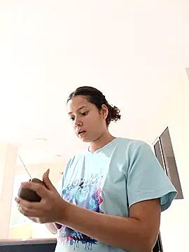 blakeandallisa online show from April 2026 09:46:01 PM