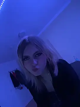 Snapshot of Milli-Kiss chatting on February 2026 09:11:01 PM Milli-Kiss online show from February 2026 09:11:01 PM