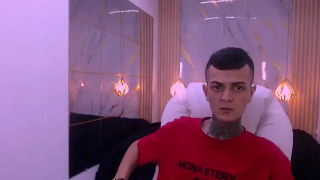 Snapshot of benjamin_anthony chatting on February 2026 01:29:02 PM benjamin anthony online show from February 2026 01:29:02 PM