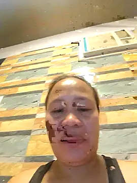 Snapshot of squirtshantal chatting on November 2025 08:41:02 PM squirtshantal online show from November 2025 08:41:02 PM