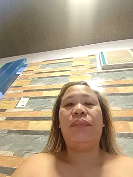 Snapshot of squirtshantal chatting on February 2026 10:55:01 PM squirtshantal online show from February 2026 10:55:01 PM