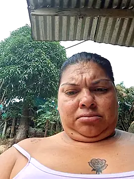 Snapshot of Juli_Powl chatting on February 2026 01:31:02 PM Juli Powl online show from February 2026 01:31:02 PM