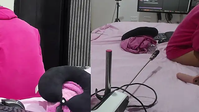 Snapshot of isabella_castro2 chatting on February 2026 03:18:01 AM isabella castro2 online show from February 2026 03:18:01 AM