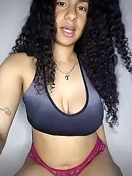 Snapshot of RizHoney chatting on February 2026 08:01:02 AM RizHoney online show from February 2026 08:01:02 AM