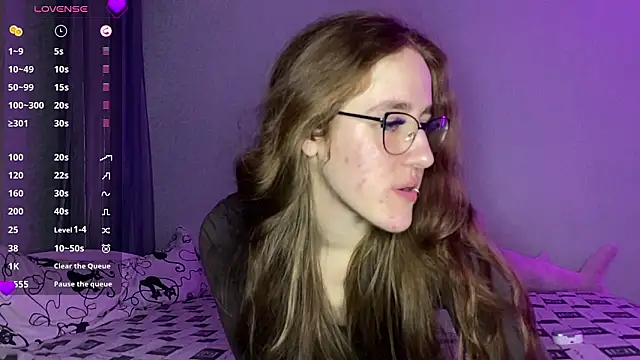 Snapshot of GloriaFoxx chatting on February 2026 02:02:01 PM GloriaFoxx online show from February 2026 02:02:01 PM