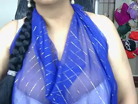 Snapshot of Hot_Sonniyaa chatting on May 2026 04:47:01 PM Hot Sonniyaa online show from May 2026 04:47:01 PM