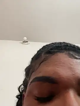 Snapshot of lulusexyy chatting on March 2026 05:49:01 PM lulusexyy online show from March 2026 05:49:01 PM