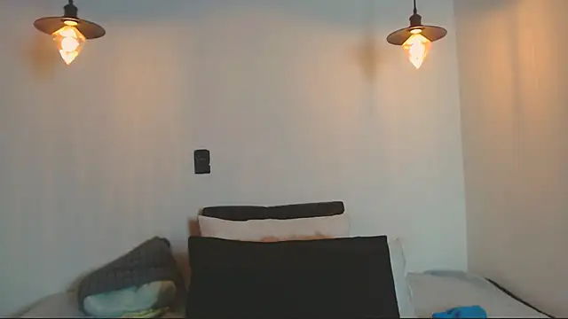 alien eyes09 online show from April 2026 02:27:02 AM