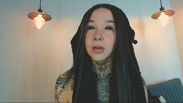 alien eyes09 online show from April 2026 02:27:02 AM