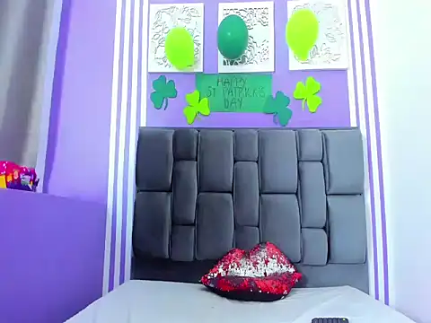 MAGGYE MAX online show from March 2026 01:48:01 PM