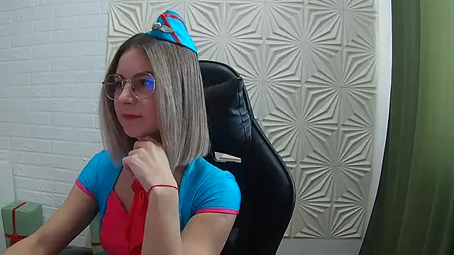 Snapshot of IceMayes chatting on February 2026 08:46:01 AM IceMayes online show from February 2026 08:46:01 AM