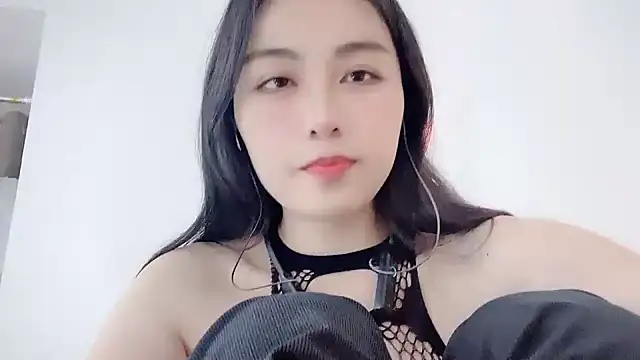 Snapshot of Lydia-668 chatting on April 2026 03:04:02 AM Lydia-668 online show from April 2026 03:04:02 AM