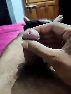 Rahul9596 online show from April 2026 06:02:02 PM