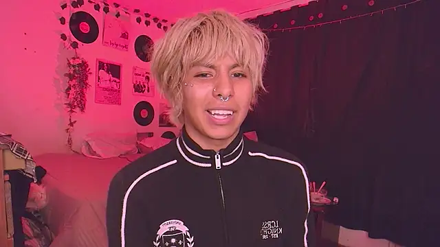 Snapshot of prince_oliverr chatting on February 2026 05:26:01 AM prince oliverr online show from February 2026 05:26:01 AM