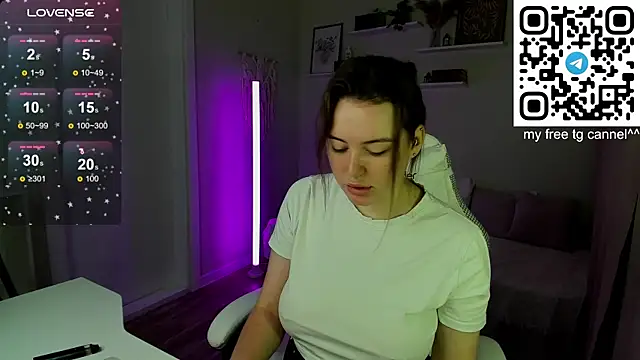 Laura CollinsS online show from June 2026 12:57:01 AM
