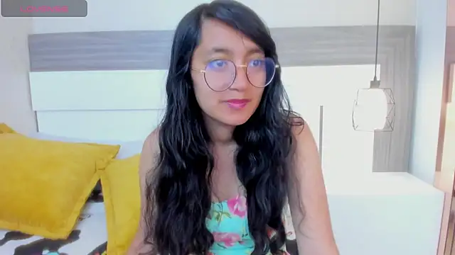 Emilyblussh online show from February 2026 01:12:02 PM