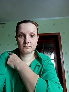 Snapshot of SusanGold9211 chatting on February 2026 07:51:01 AM SusanGold9211 online show from February 2026 07:51:01 AM