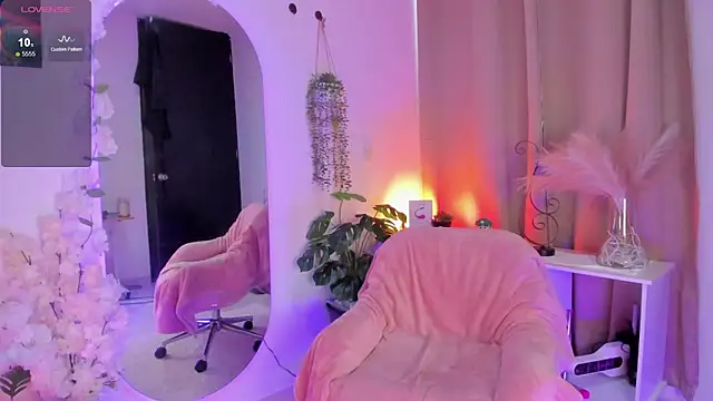 NahomyVega online show from May 2026 07:44:02 PM