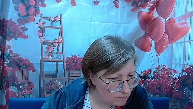 Snapshot of RadaChudna chatting on March 2026 05:52:01 AM RadaChudna online show from March 2026 05:52:01 AM