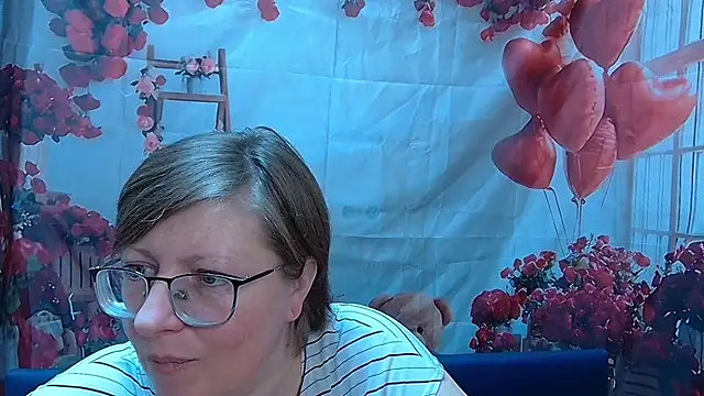 Snapshot of RadaChudna chatting on March 2026 07:15:01 AM RadaChudna online show from March 2026 07:15:01 AM