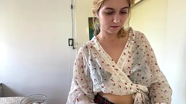 Snapshot of Sophiasnarl chatting on February 2026 07:26:01 PM Sophiasnarl online show from February 2026 07:26:01 PM