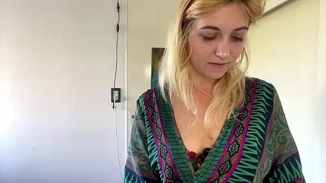 Snapshot of Sophiasnarl chatting on February 2026 08:07:01 PM Sophiasnarl online show from February 2026 08:07:01 PM