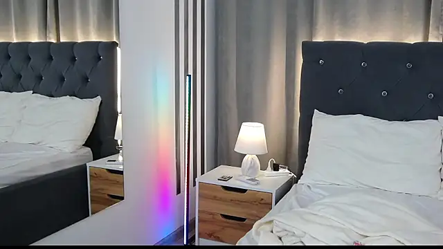 VikkyVonn online show from July 2026 10:55:01 AM