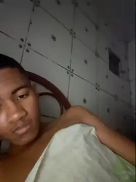 Snapshot of jujubinha1028 chatting on February 2026 02:45:01 AM jujubinha1028 online show from February 2026 02:45:01 AM