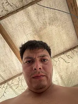 raul420009 online show from April 2026 07:20:01 PM