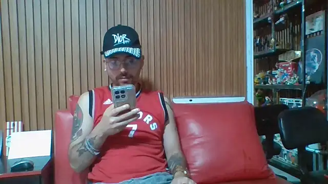 Karamel444 online show from March 2026 09:30:02 PM